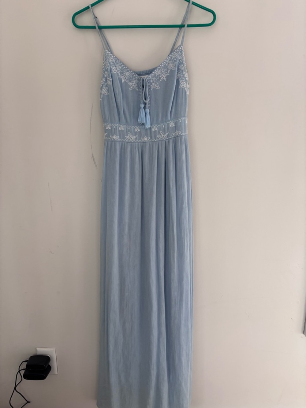 Light Blue Chic Embroidered Spaghetti-Strap Maxi Dress